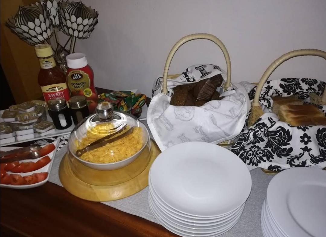 Park Living Guesthouse Блумфонтейн Экстерьер фото