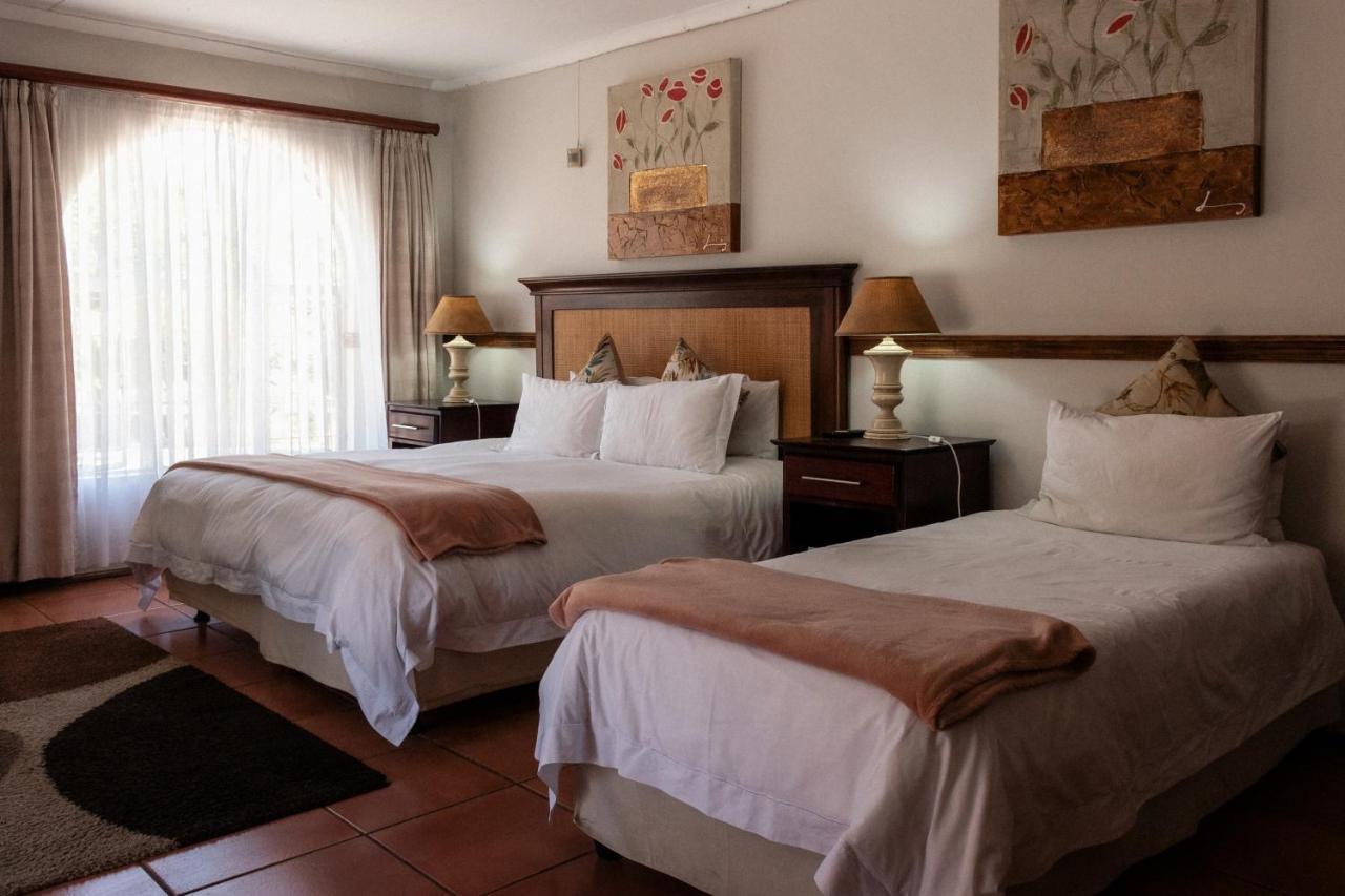 Park Living Guesthouse Блумфонтейн Экстерьер фото