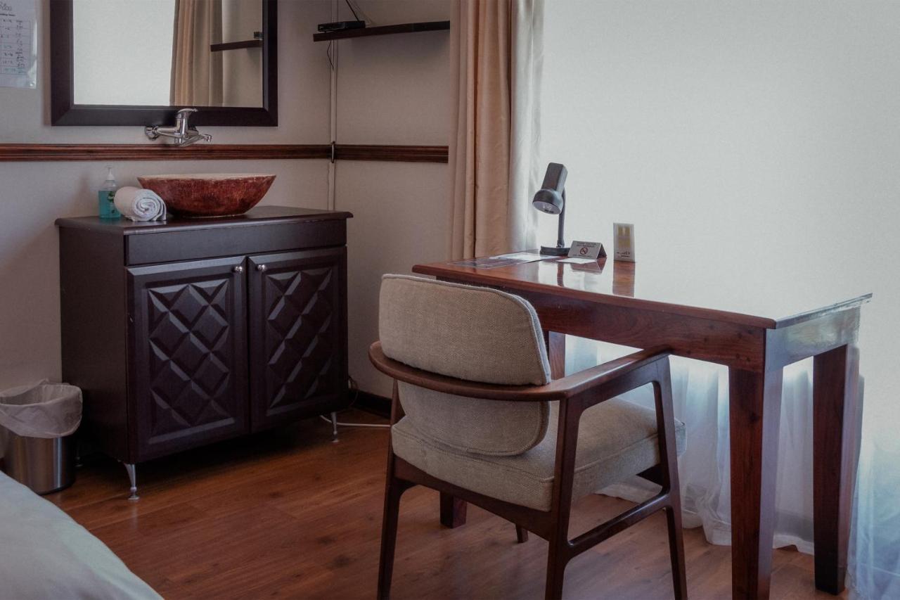 Park Living Guesthouse Блумфонтейн Экстерьер фото
