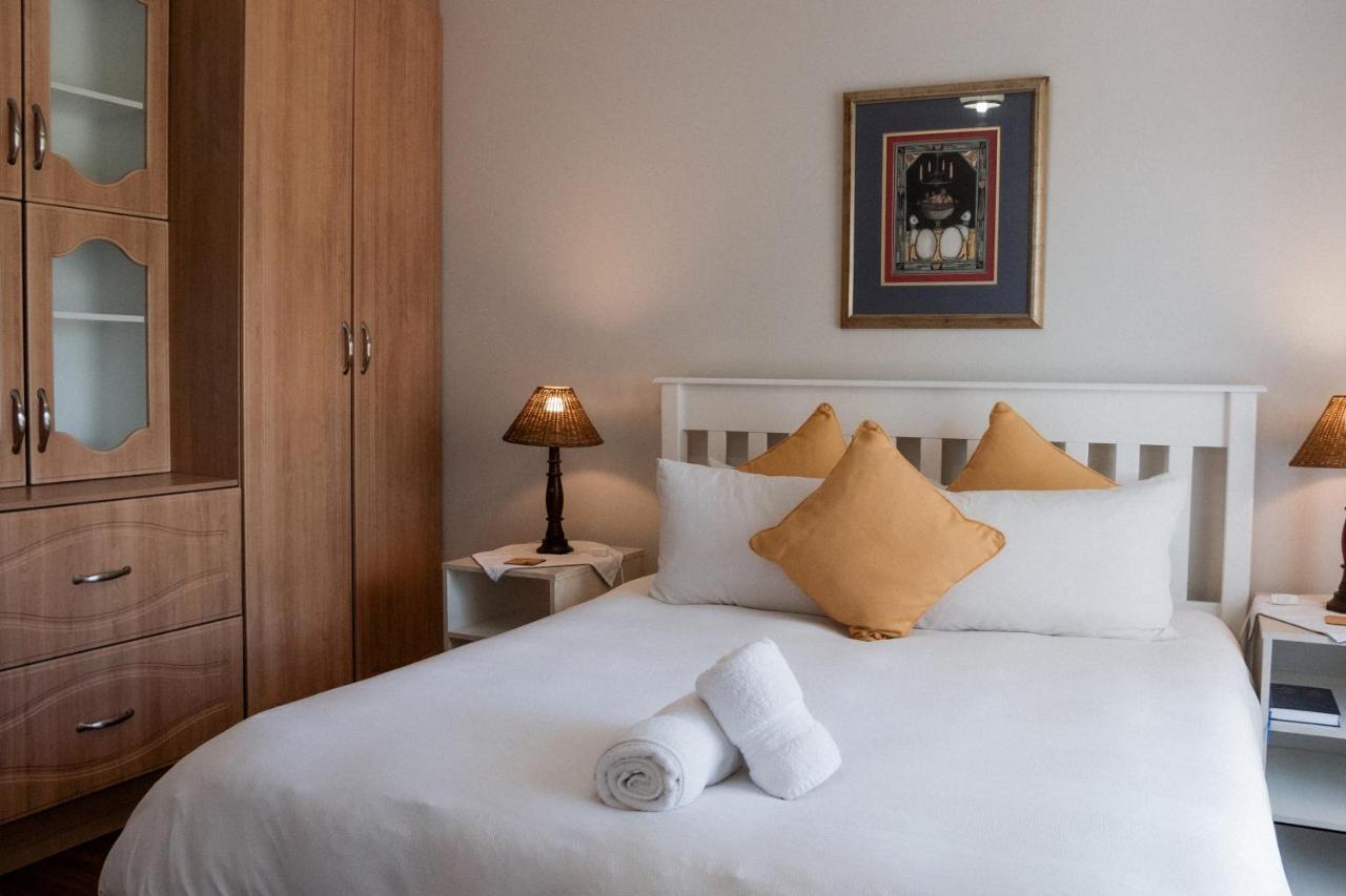 Park Living Guesthouse Блумфонтейн Экстерьер фото
